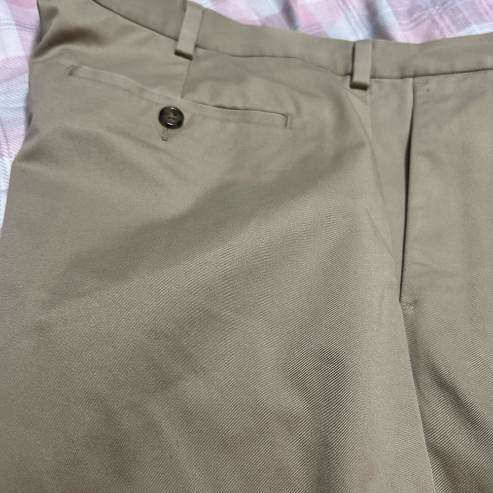 Roundtree & Yorke Tan Chinos